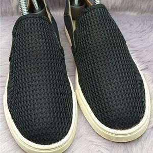 OluKai Pehuea Womens Size 7.5 Black Leather/Mesh Perforated  Slip-On Sneakers